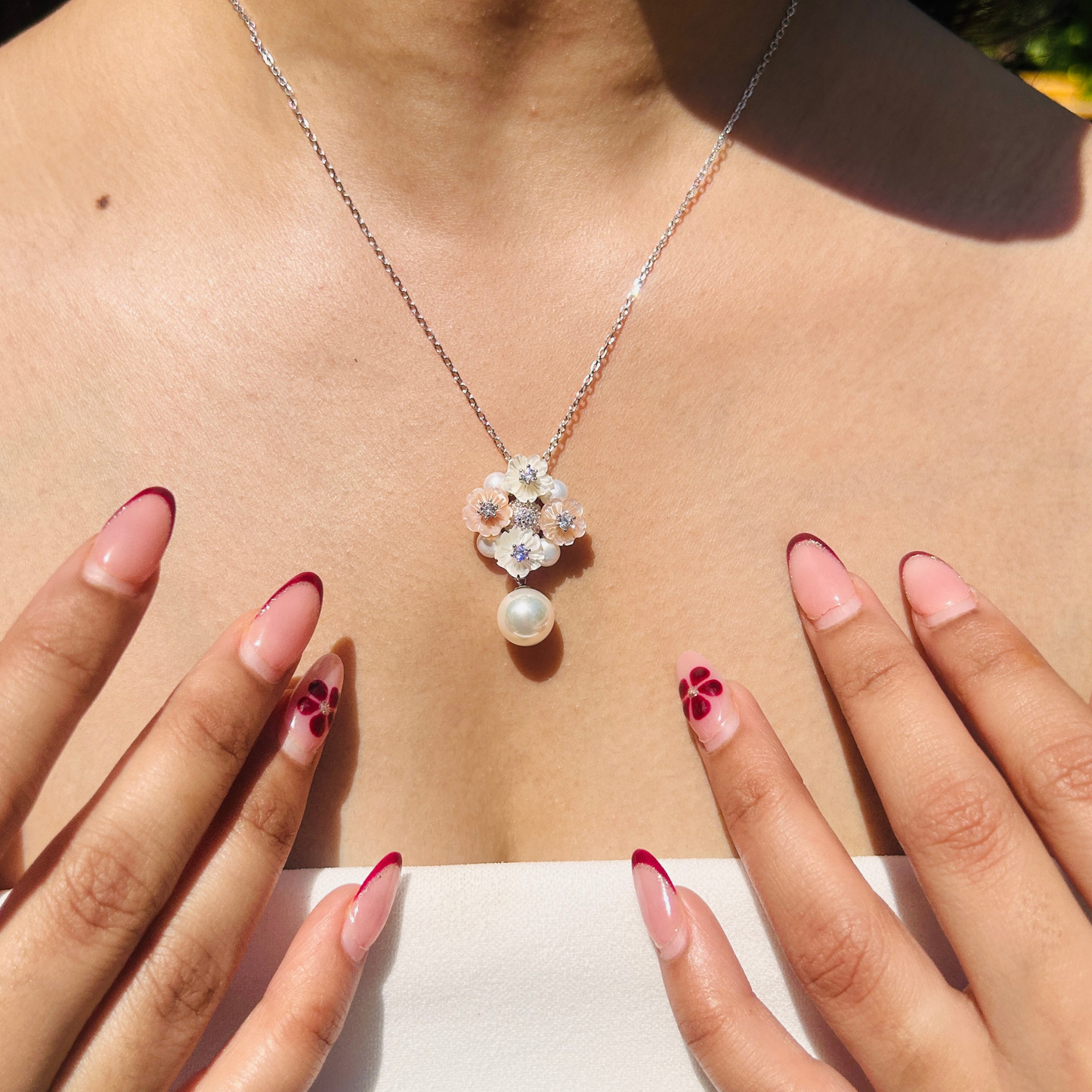 Ariva Silver Floral Pearl Pendant Necklace Ariva