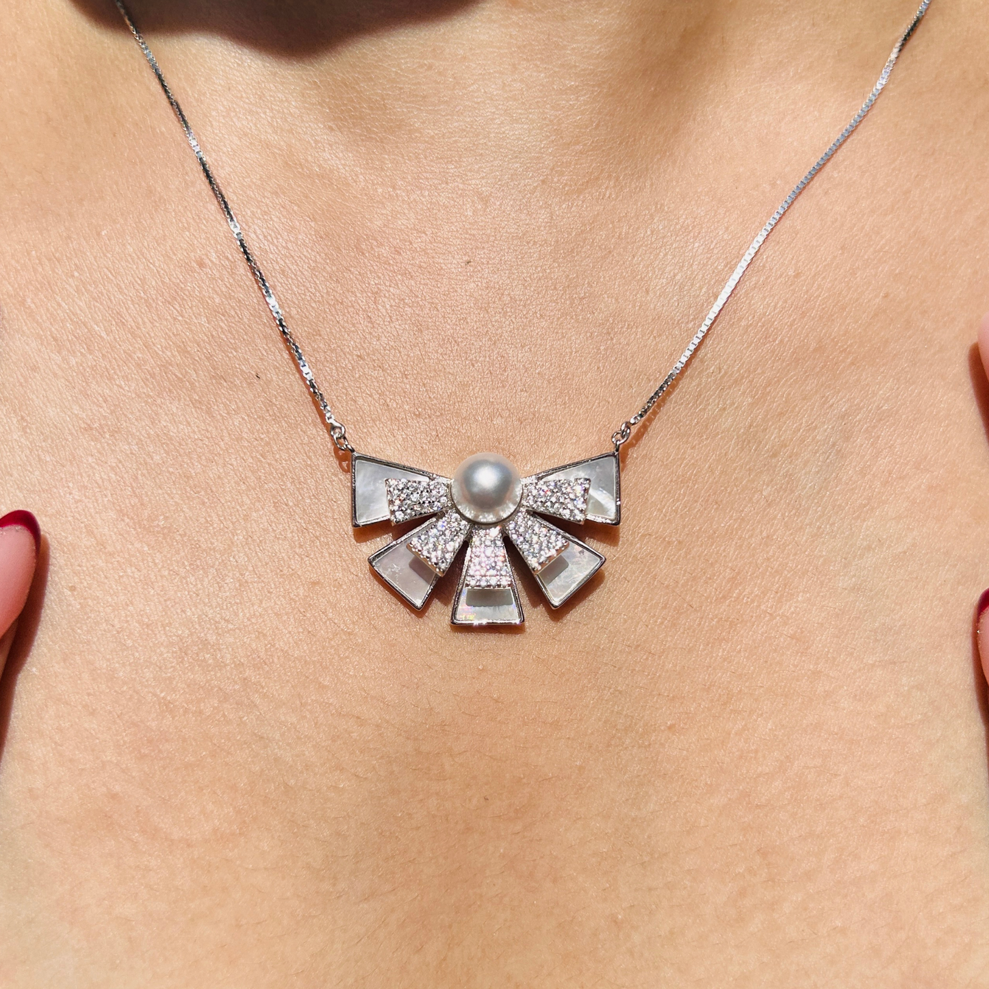 Ariva Silver Pearl Statement Necklace Ariva