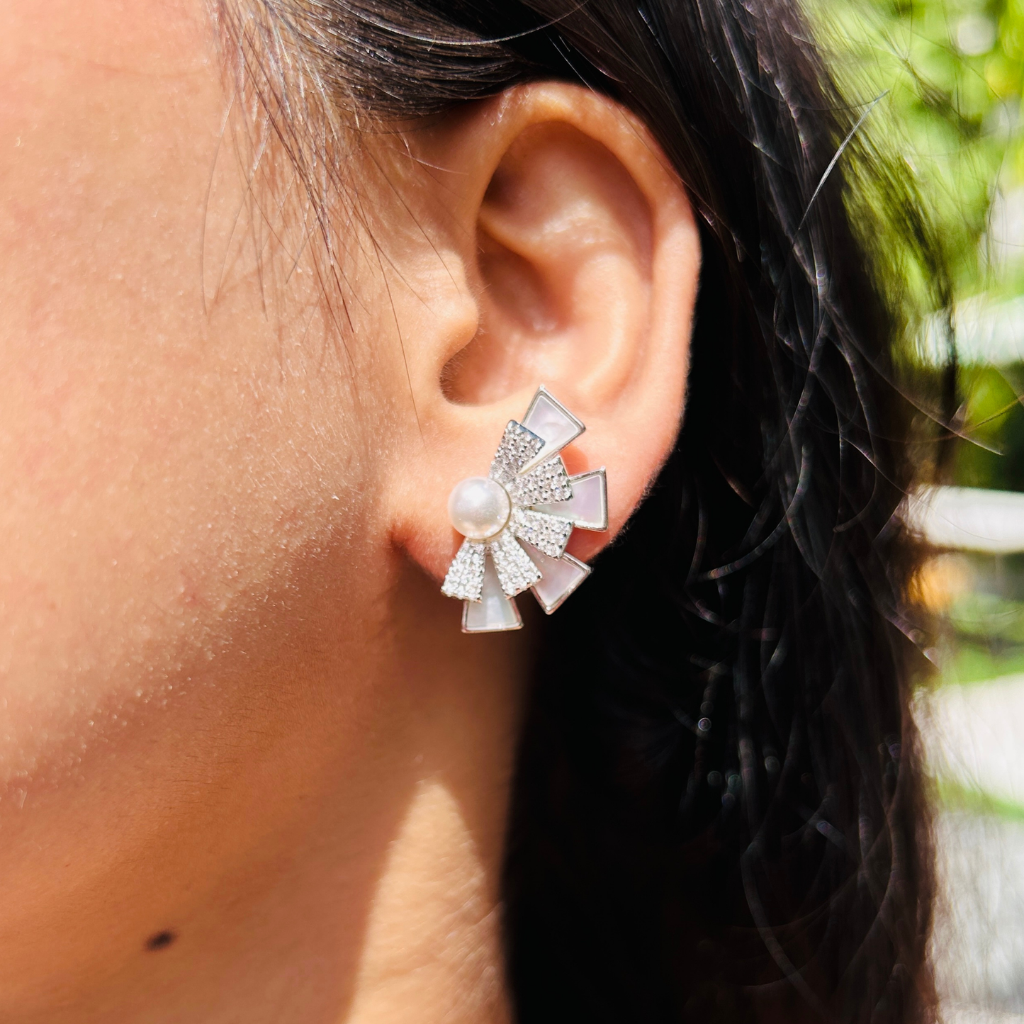 Ariva Silver Pearl Stud Earrings Ariva