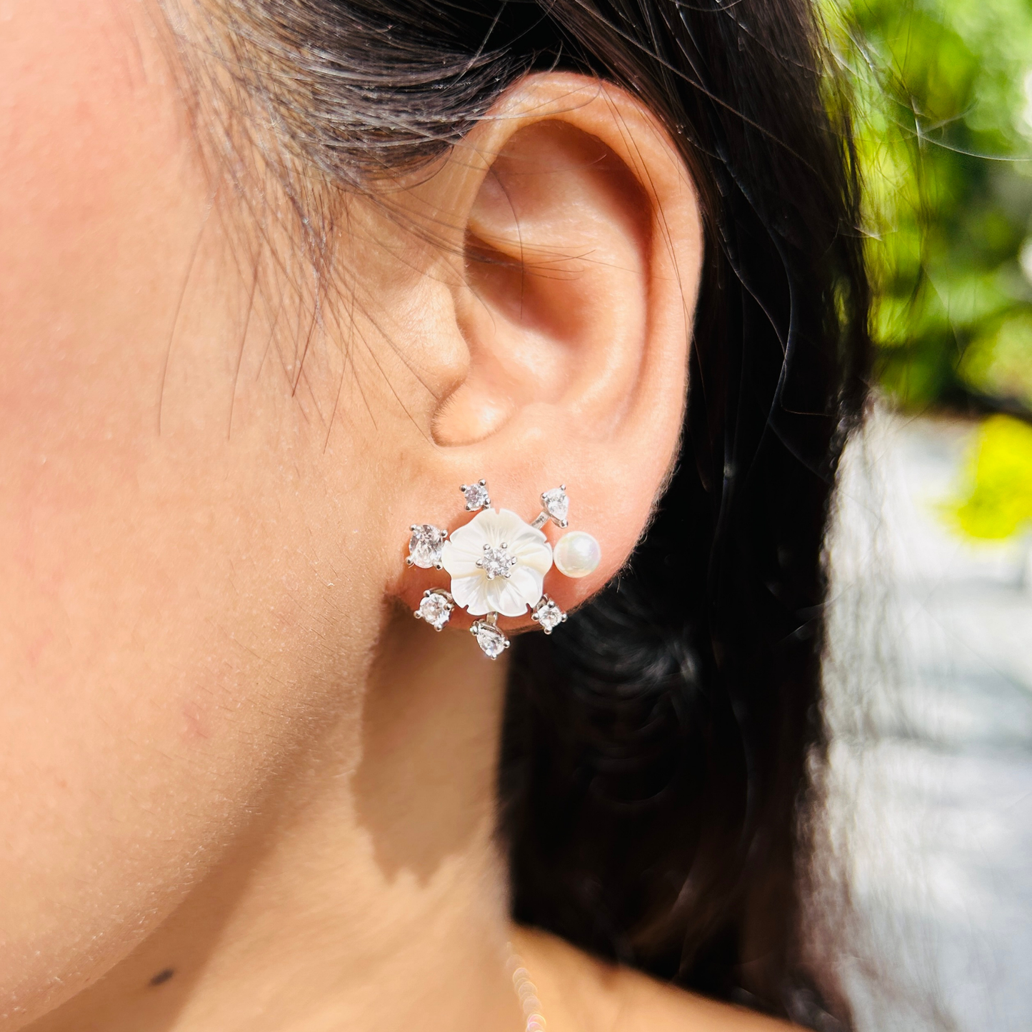 Ariva Silver Floral Pearl Stud Earrings Ariva