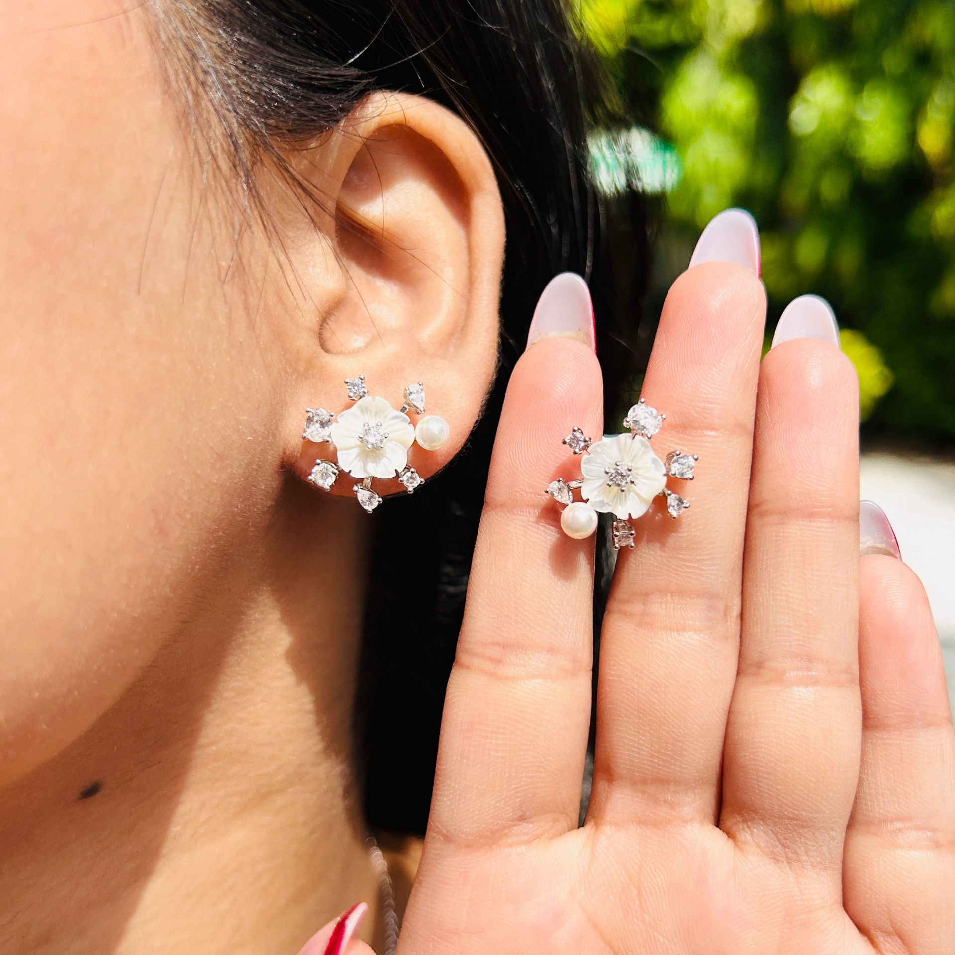 Ariva Silver Floral Pearl Stud Earrings Ariva