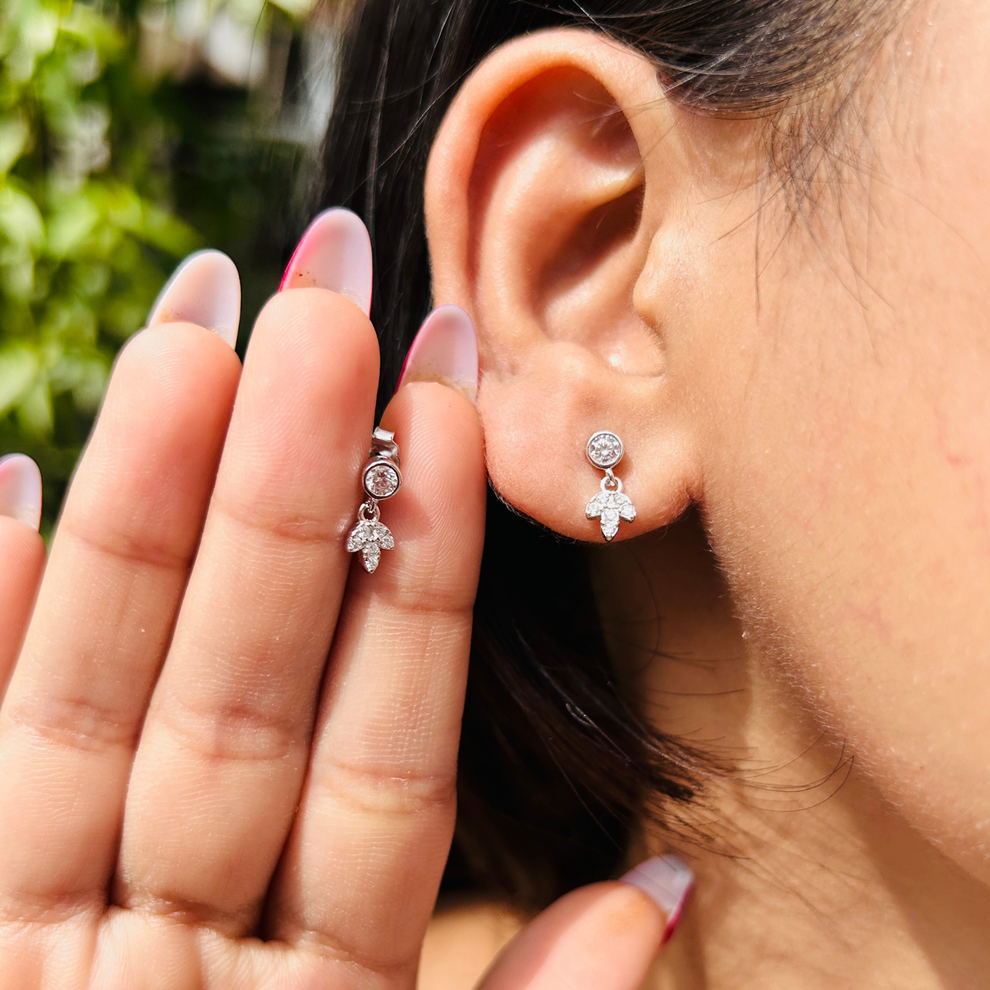 Ariva Silver Sparkle Blossom Necklace Set Ariva