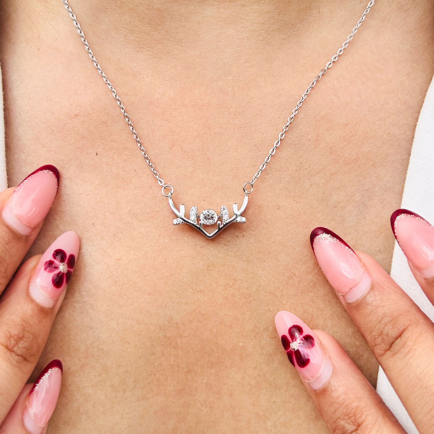 Ariva Silver Deer Antler Necklace Ariva