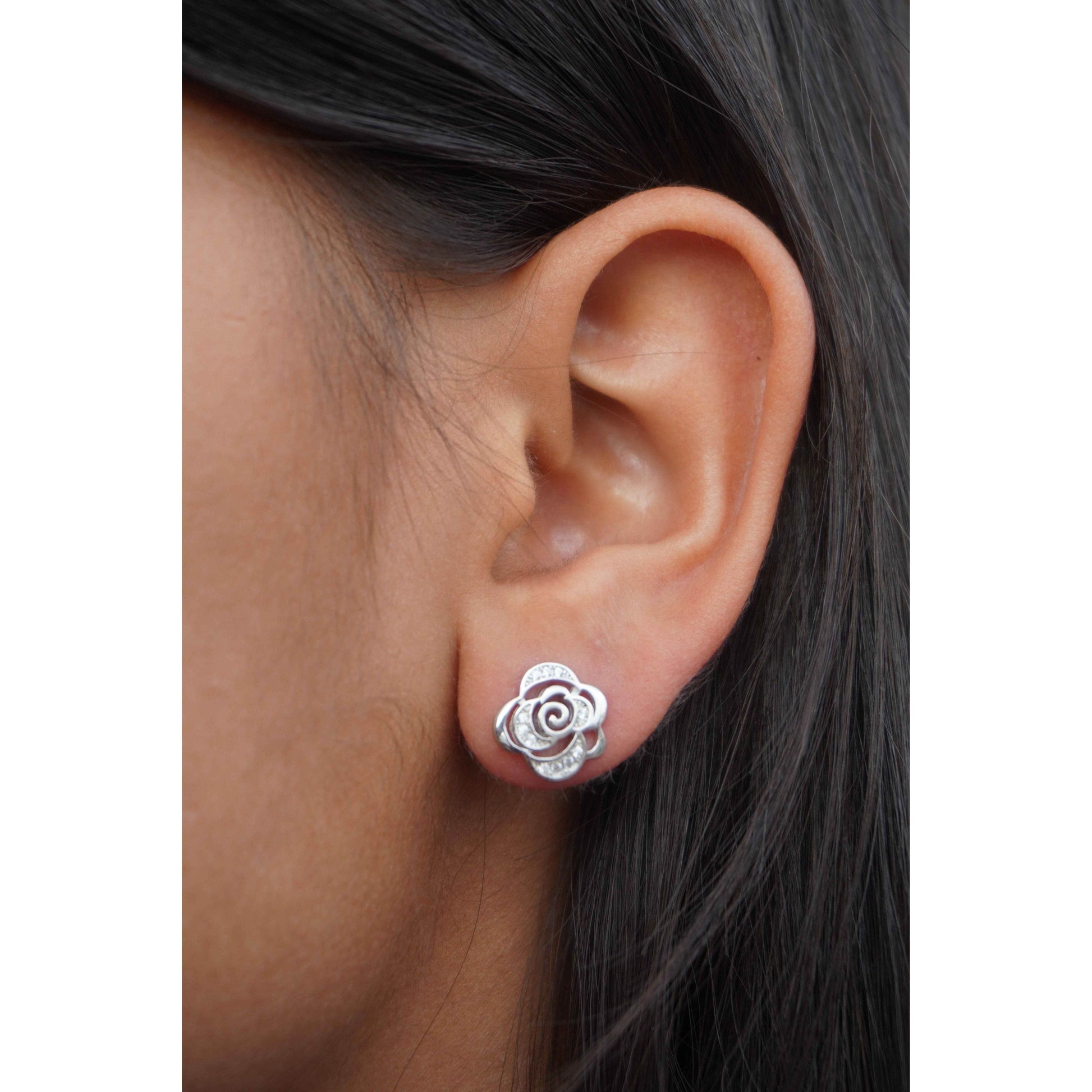 Ariva Silver Flower Pendant Set - Ariva