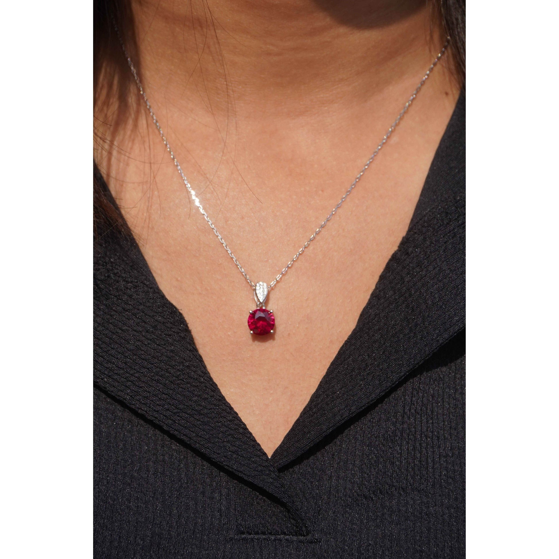 Ariva Silver Wine Round Pendant Set - Ariva