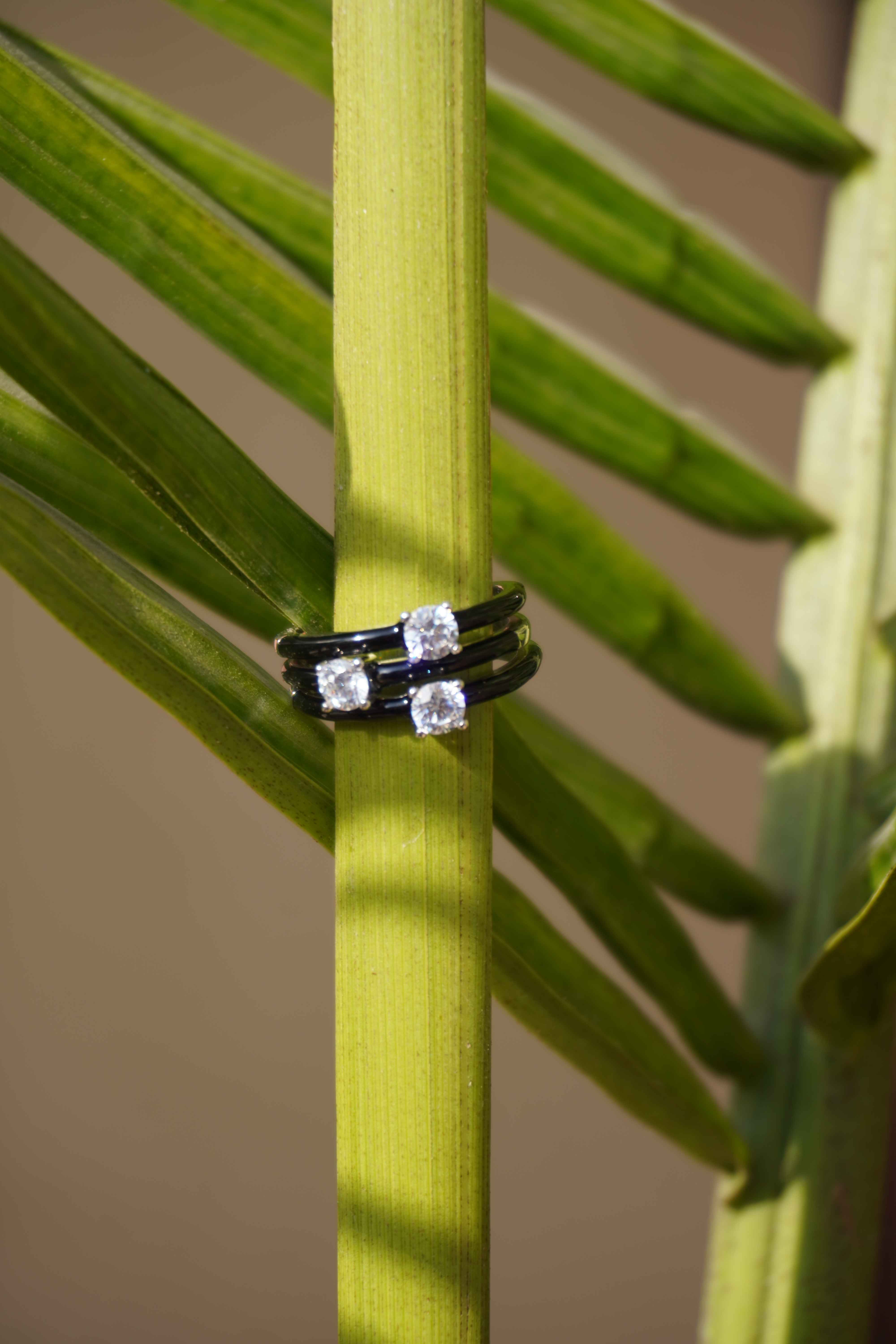 Ariva Silver Black Ring