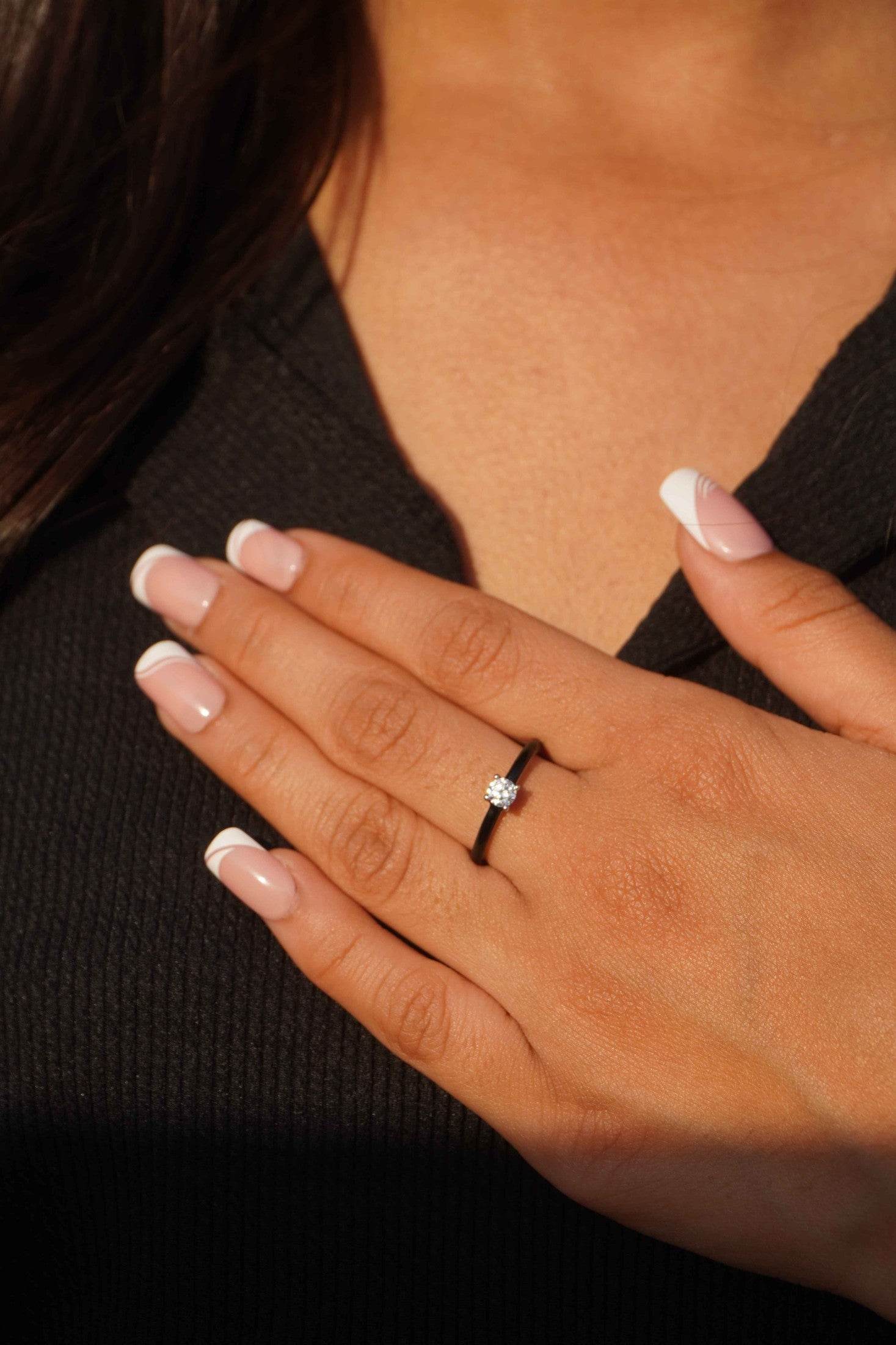 Ariva Silver Black Ring - Ariva