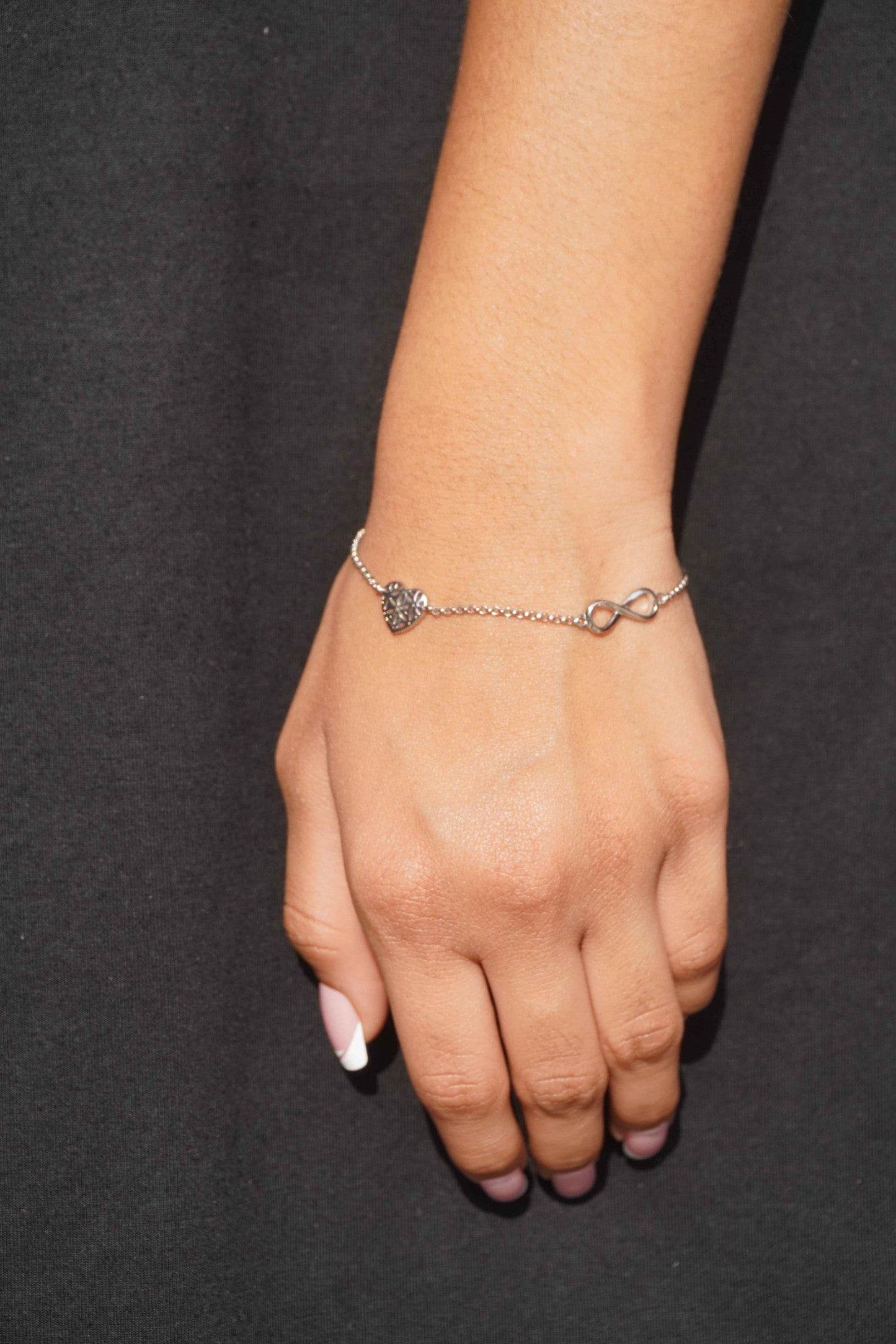 Ariva Silver Infinity Heart Bracelet - Ariva