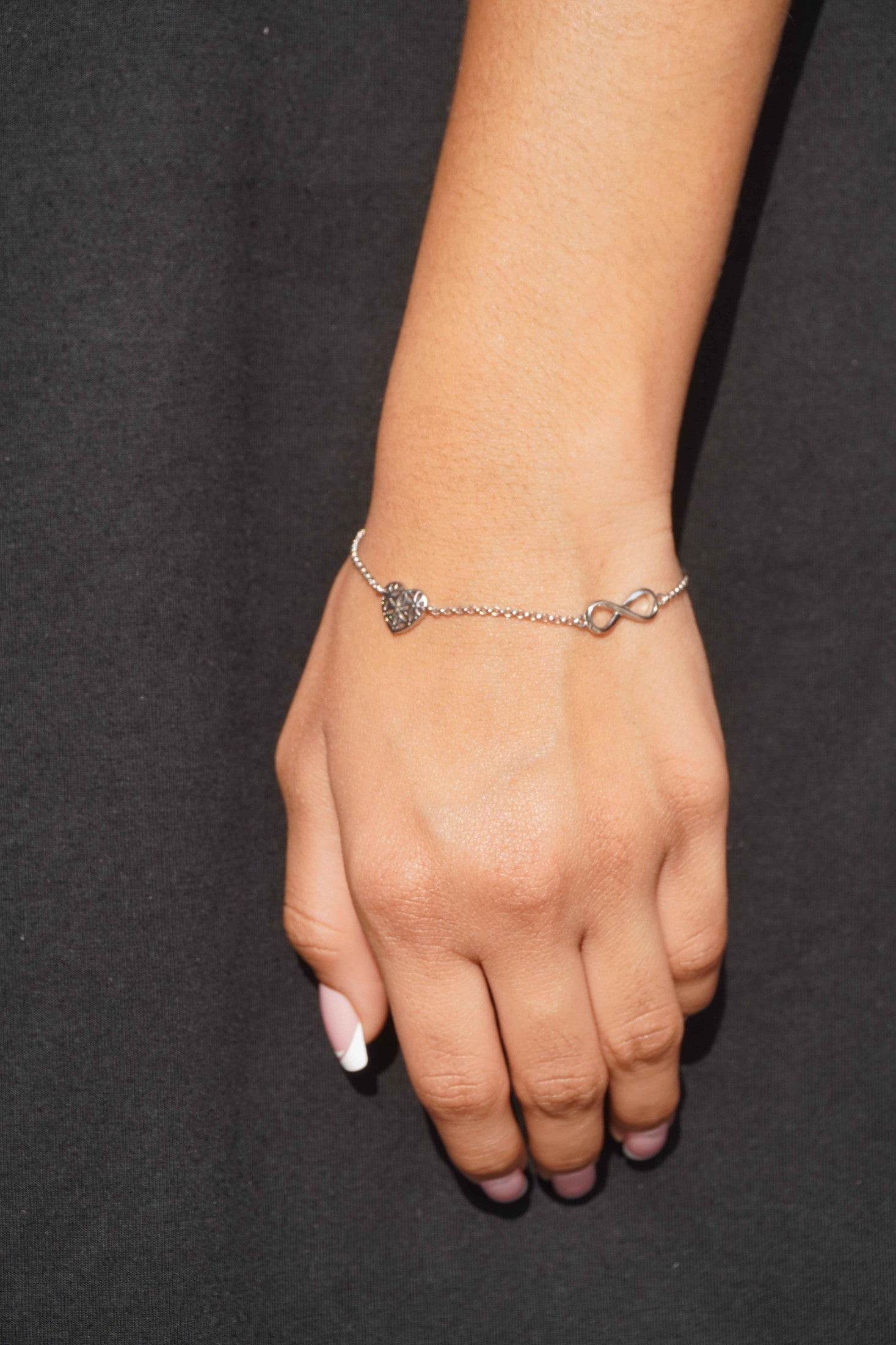 Ariva Silver Infinity Heart Bracelet - Ariva