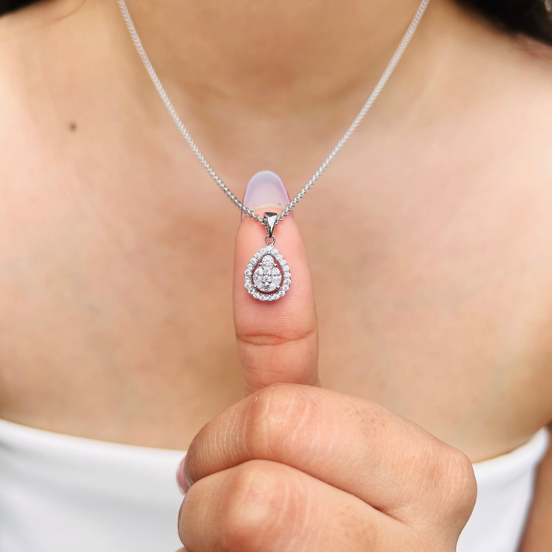 Ariva Silver Teardrop Halo Pendant Necklace Ariva
