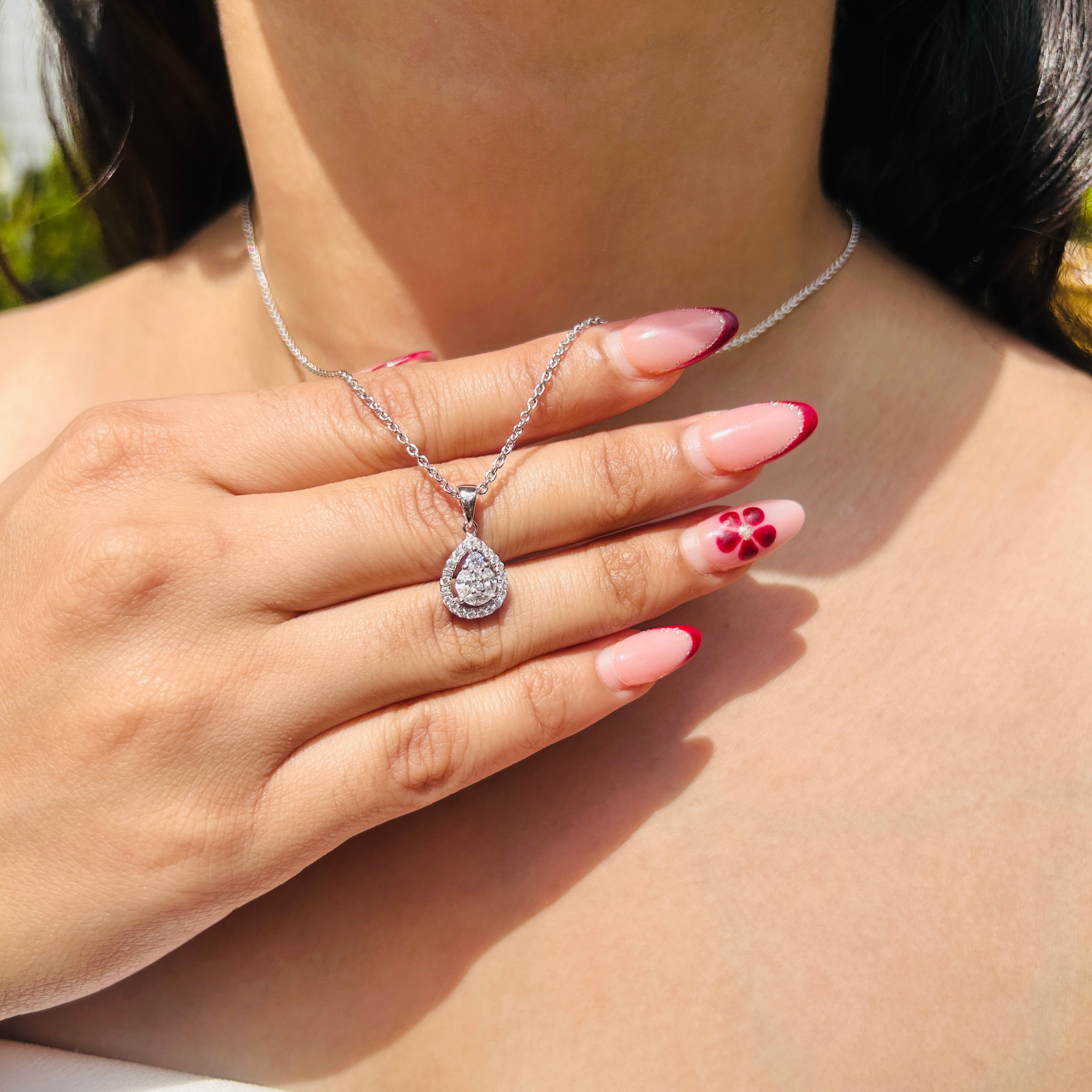 Ariva Silver Teardrop Halo Pendant Necklace Ariva