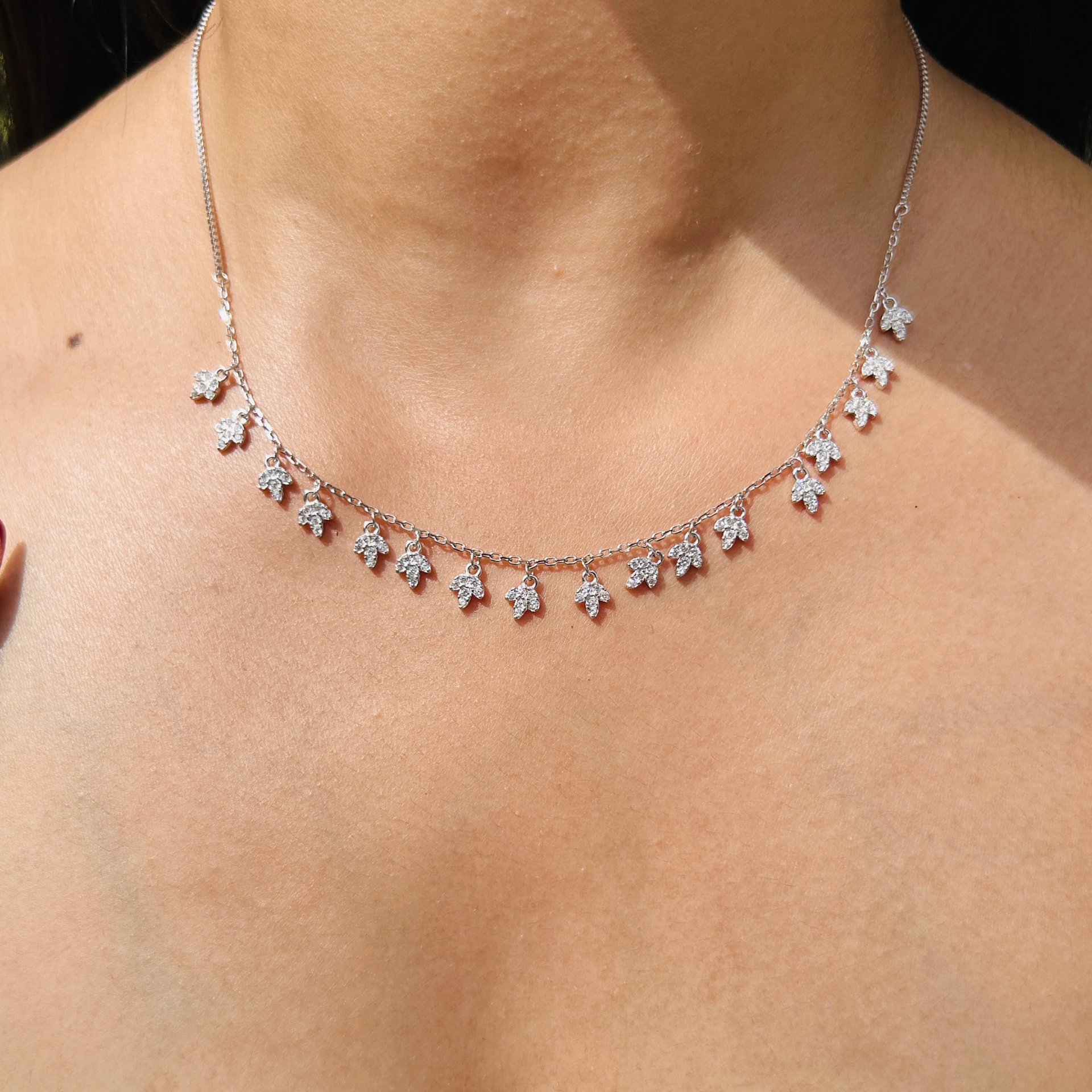 Ariva Silver Sparkle Blossom Necklace Set Ariva