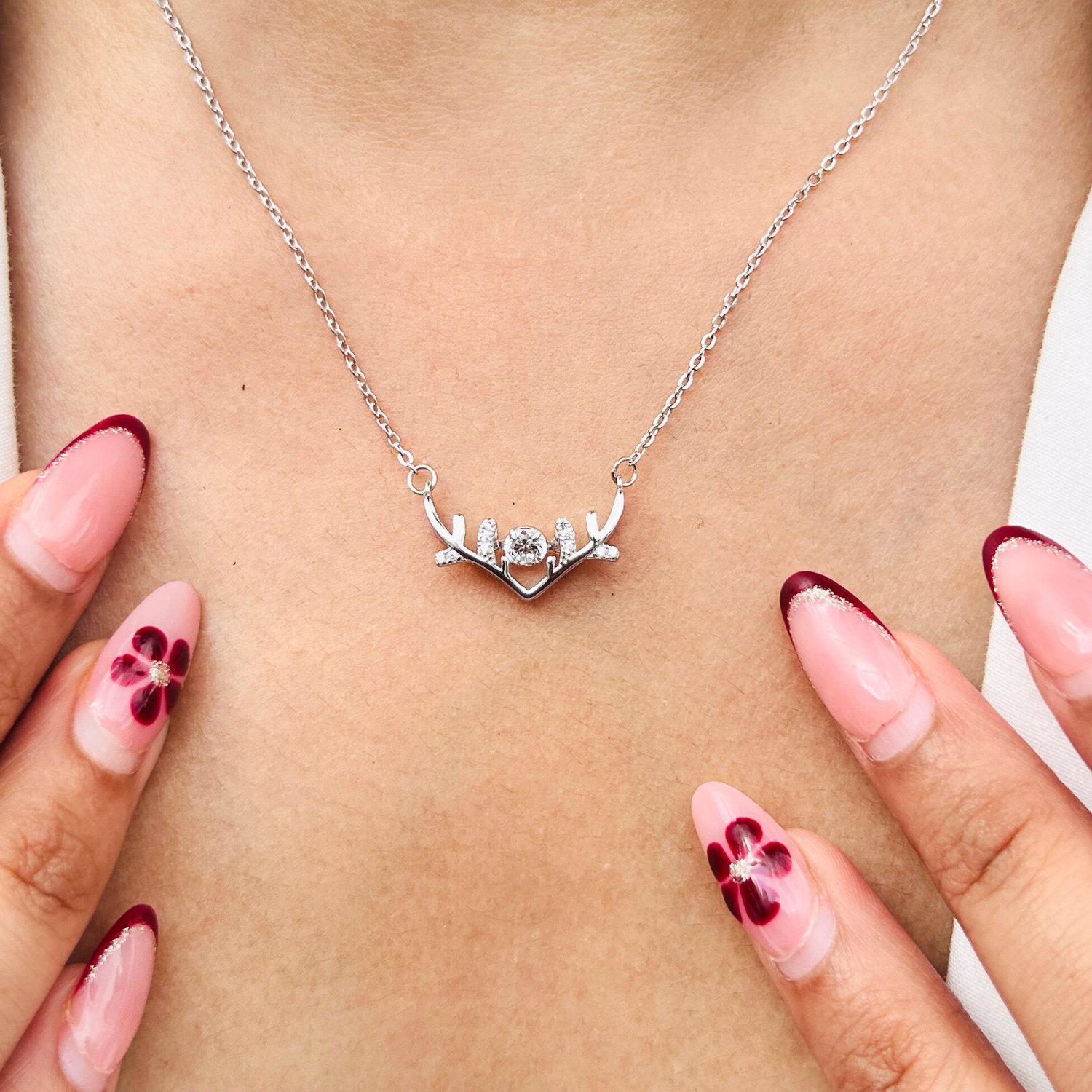 Ariva Silver Deer Antler Necklace Ariva