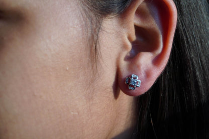 Ariva Silver Flower Earring - Ariva 