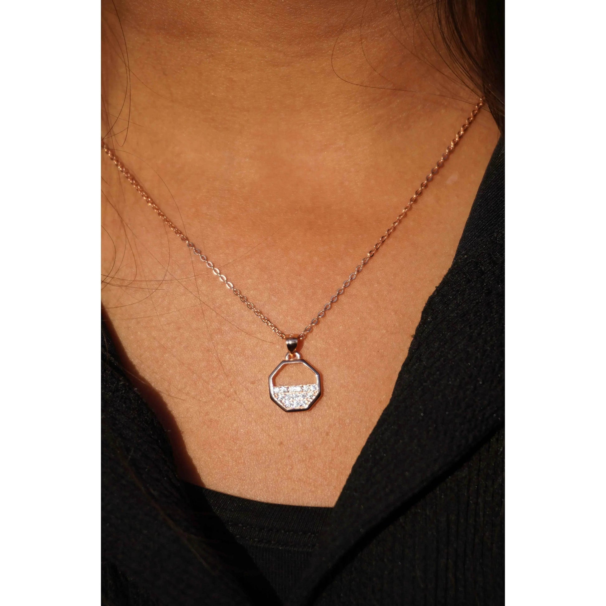 Ariva Silver Rose Gold leaf motifs Pendent with Link Chain - Ariva 